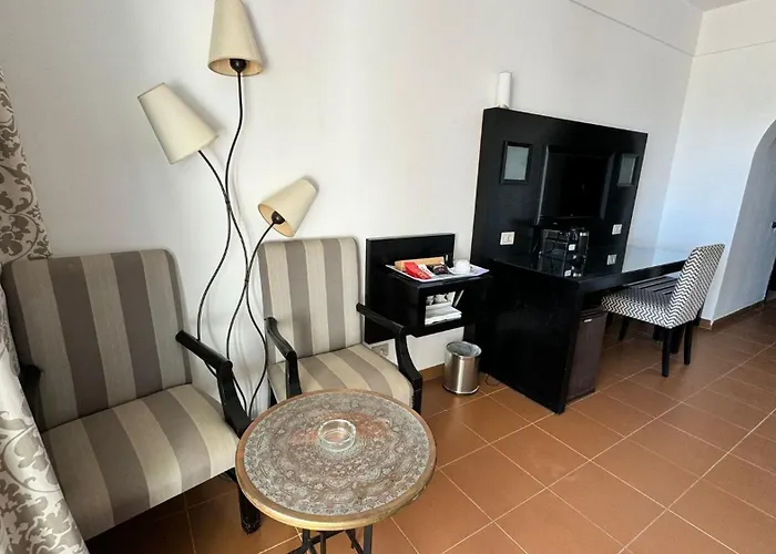 Resort In Coral Private Sultan *